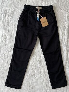 Mini Boden Black Boys Drawstring Chinos, size 5-6